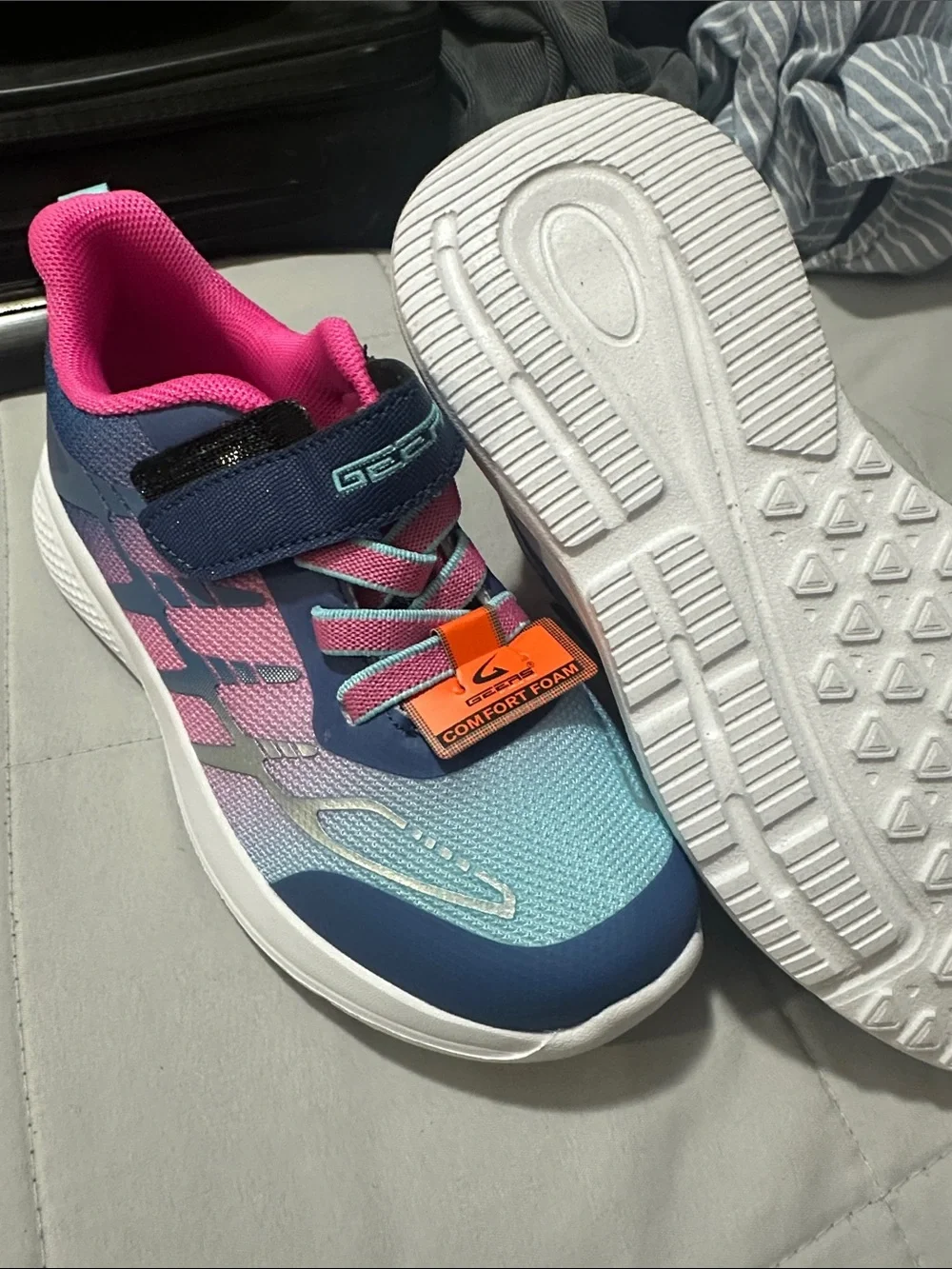 Kids' Geox Seafoam & Hot Pink Light-Up Sneakers